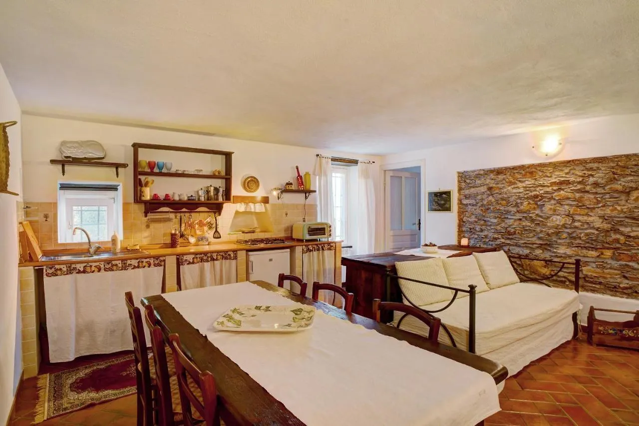 Fienile Apartment Vessalico